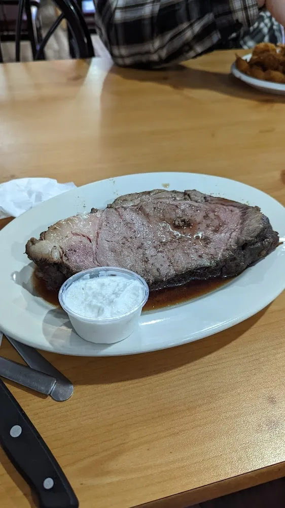 16 Oz Prime Rib